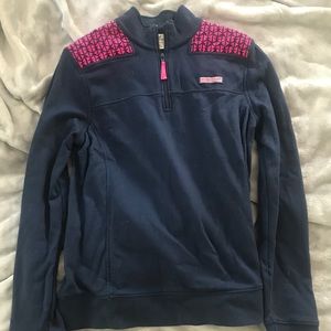 Navy blue/hot pink vineyard vines pullover